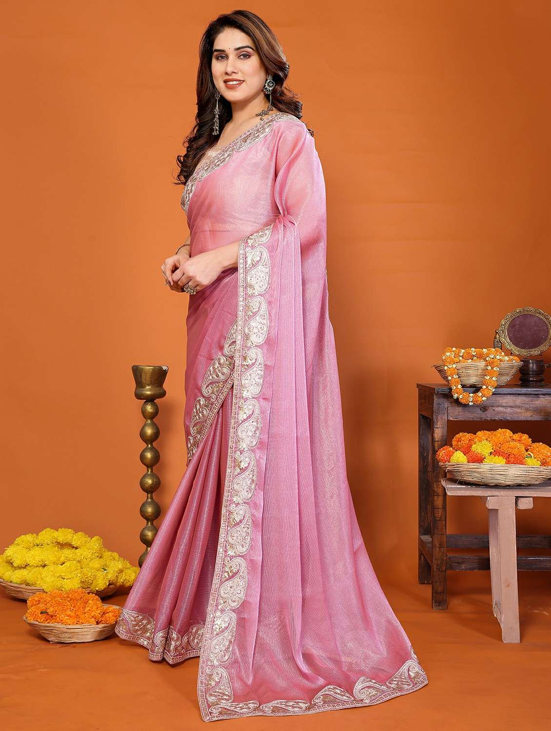 women solid with bordered saree with blouse - 22439672 -  Standard Image - 2