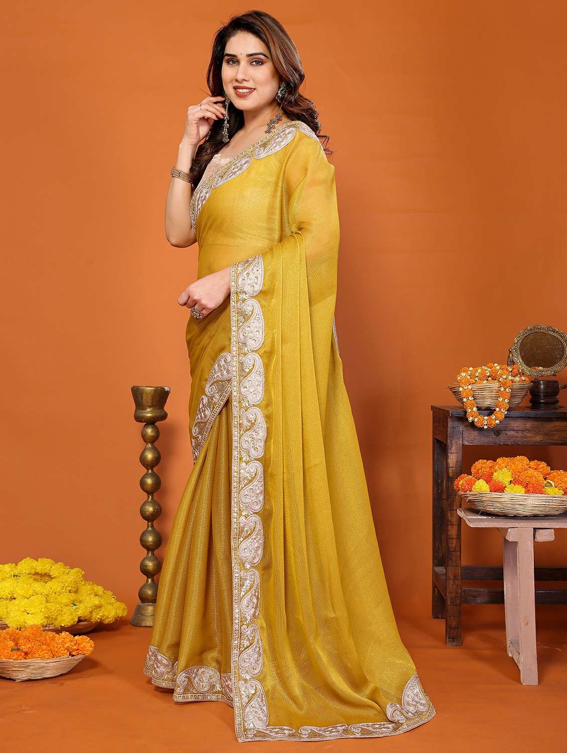 women solid with bordered saree with blouse - 22439675 -  Standard Image - 2