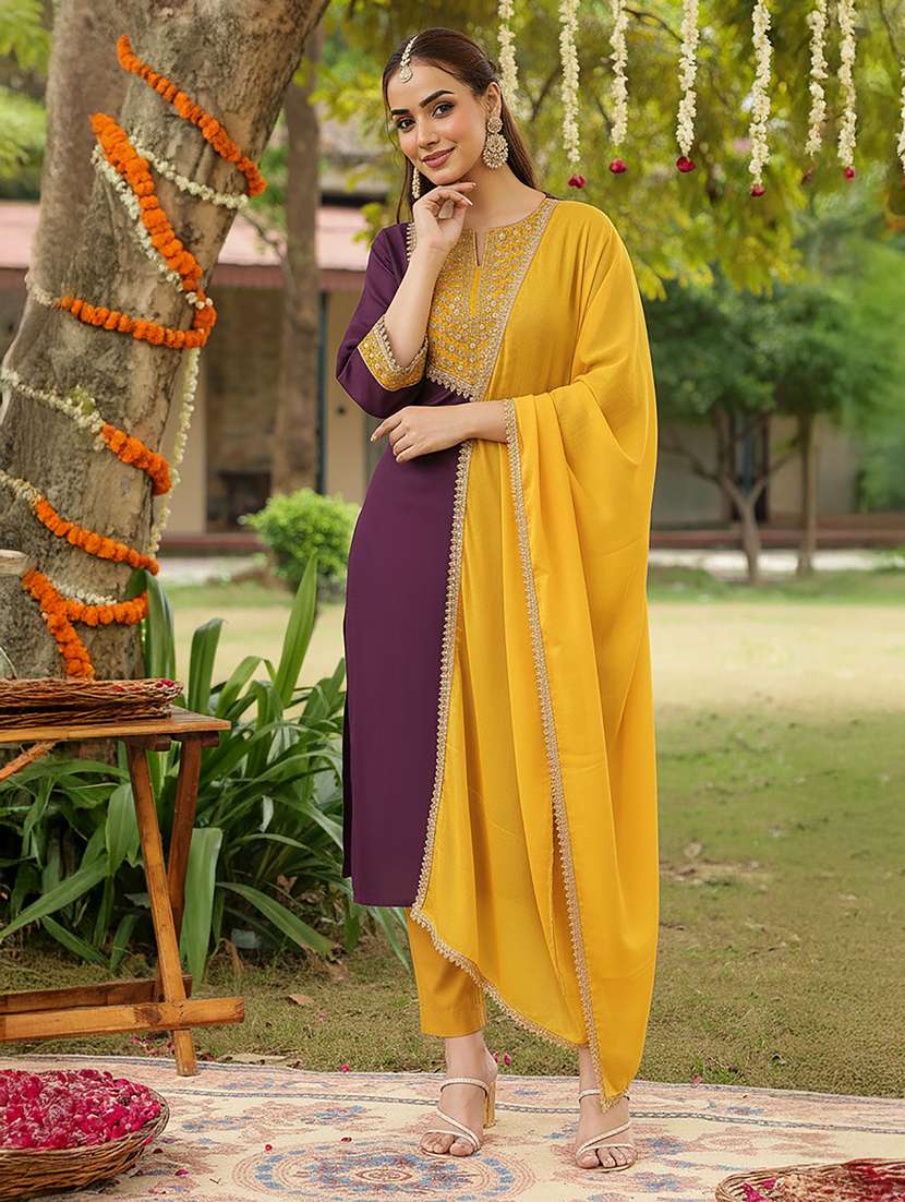Women Purple Kurta Dupatta Set - 22439875 -  Standard Image - 2