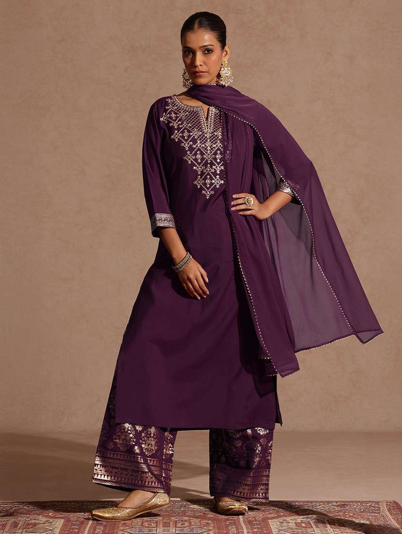 women purple kurta dupatta set