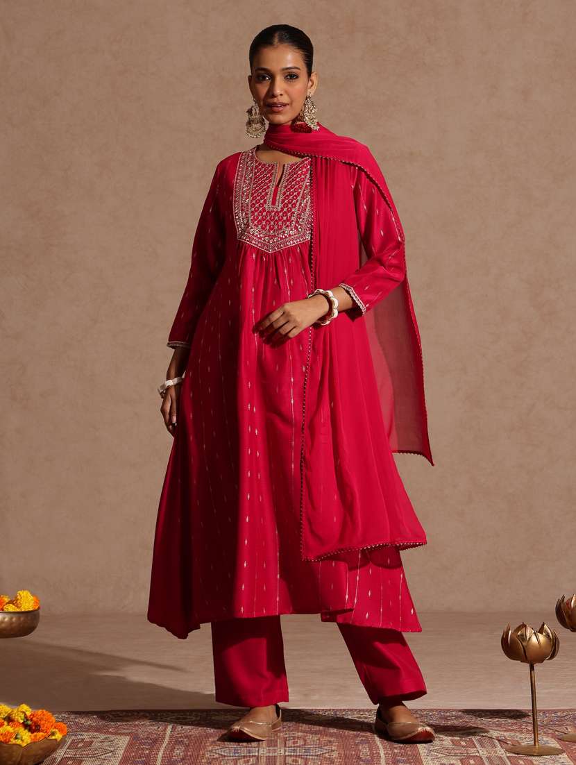 women pink kurta dupatta set - 22439882 -  Standard Image - 2