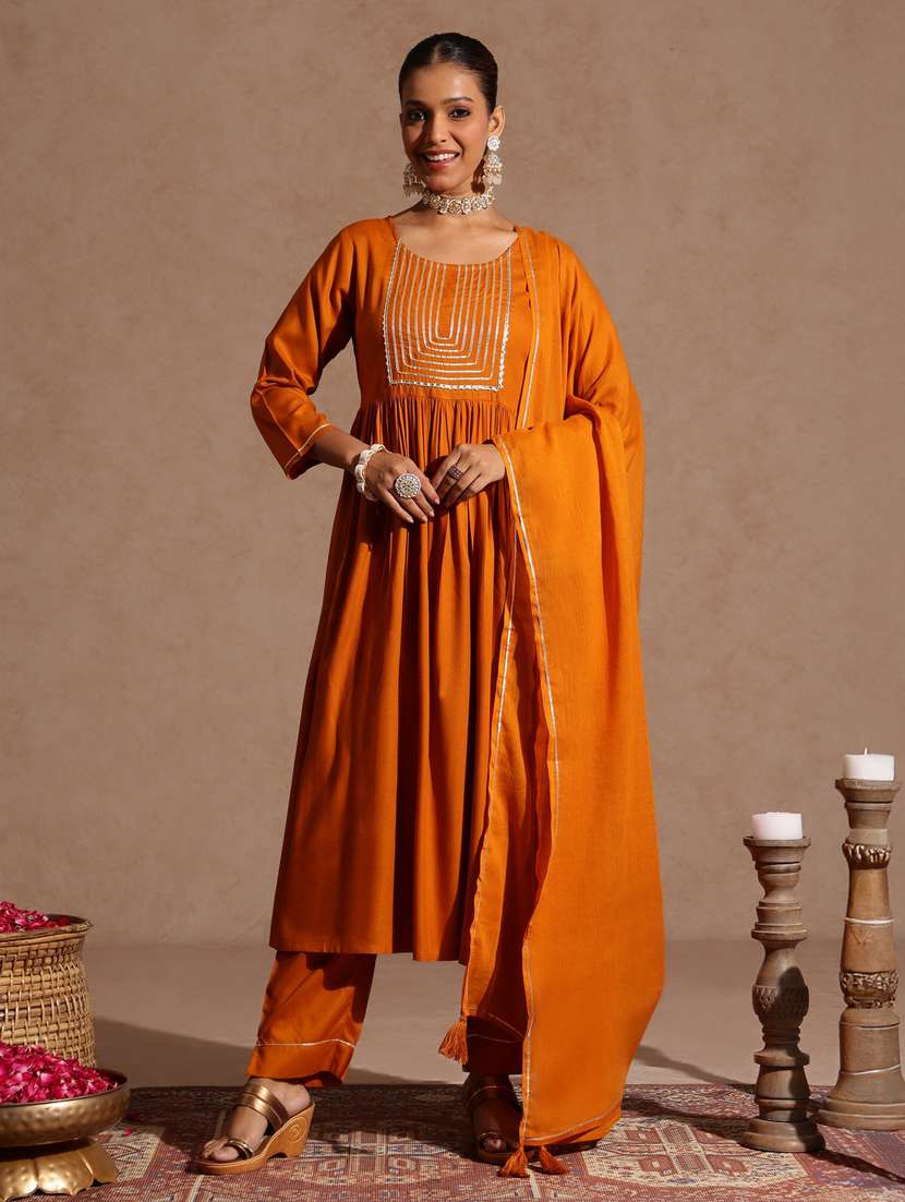 women mustard kurta dupatta set