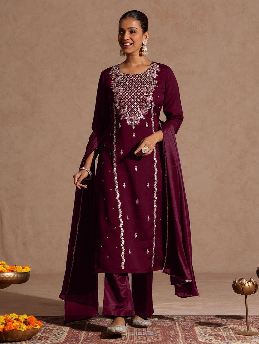 women three quarter sleeve kurat and pant with dupatta set