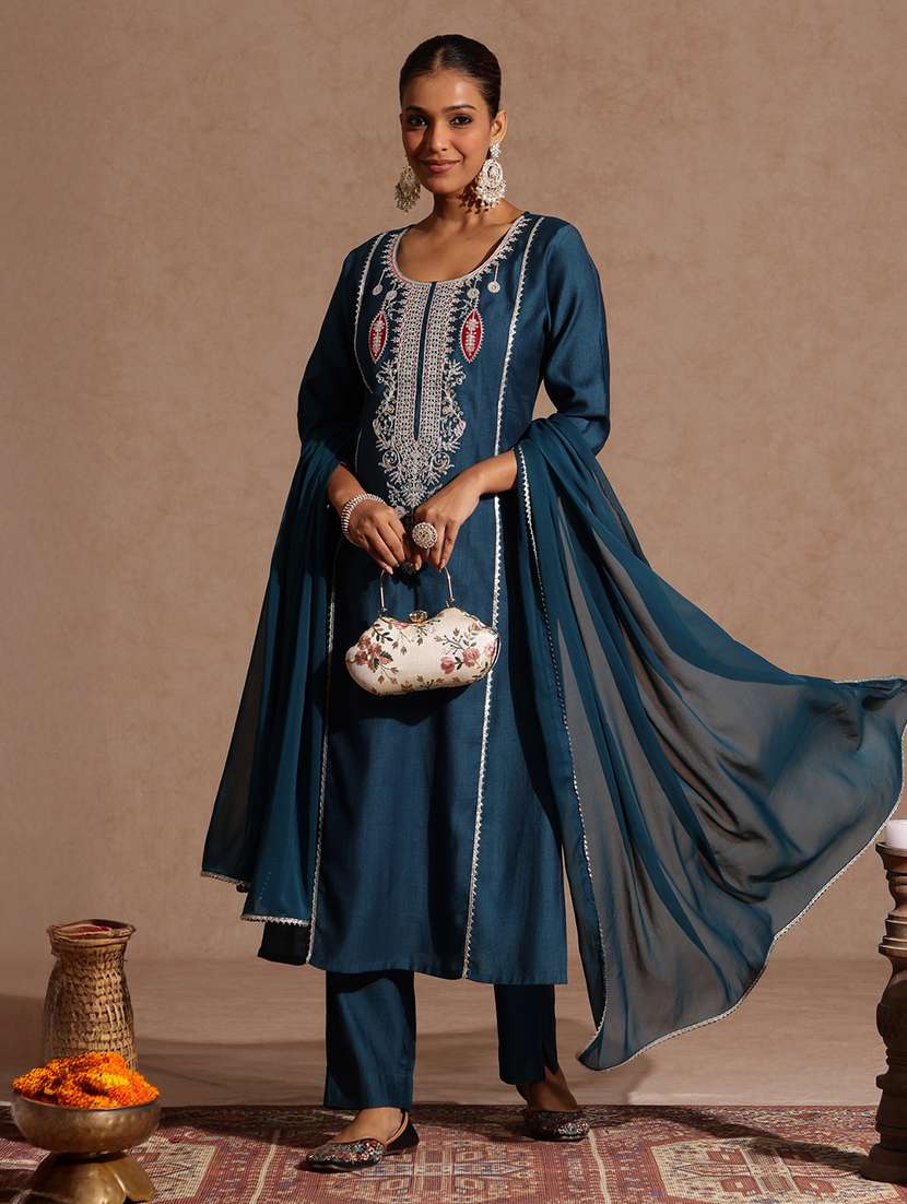 women teal kurta dupatta set