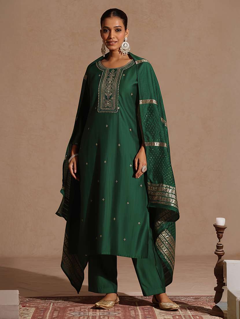 women bottle green kurta dupatta set