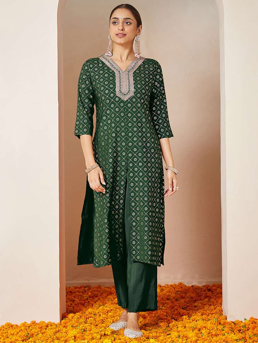 women green kurta pant set - 22440035 -  Standard Image - 2