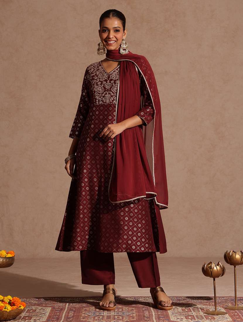 women maroon kurta dupatta set - 22440045 -  Standard Image - 2