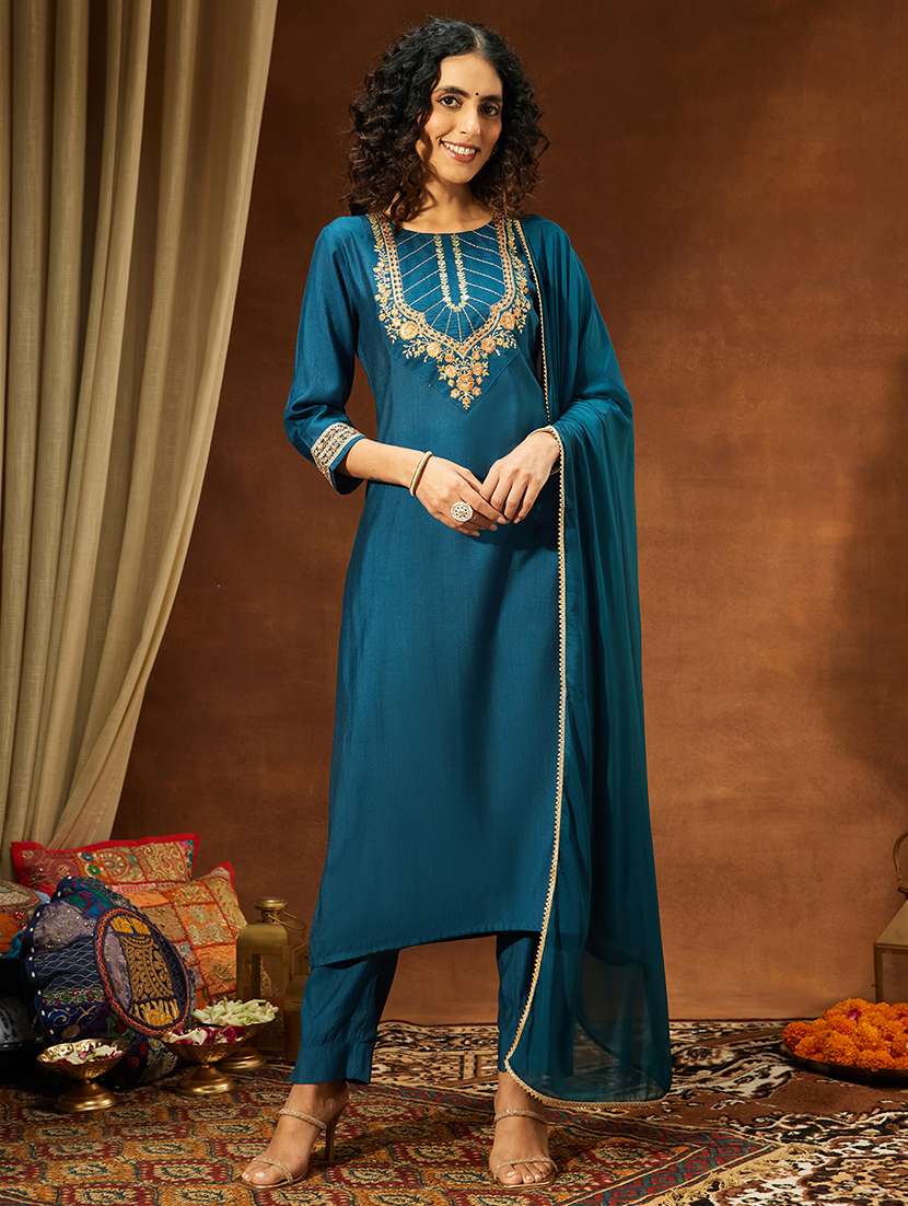 women teal kurta dupatta set