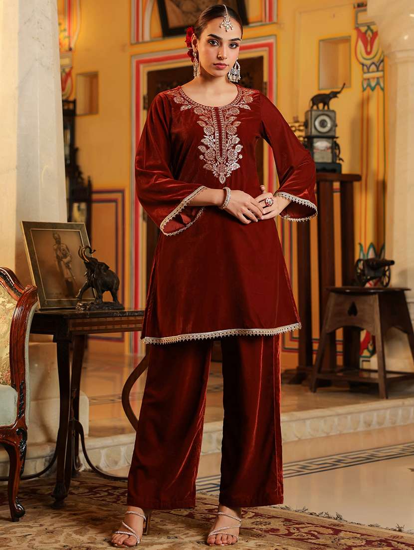women brown co-ord set - 22440095 -  Standard Image - 2