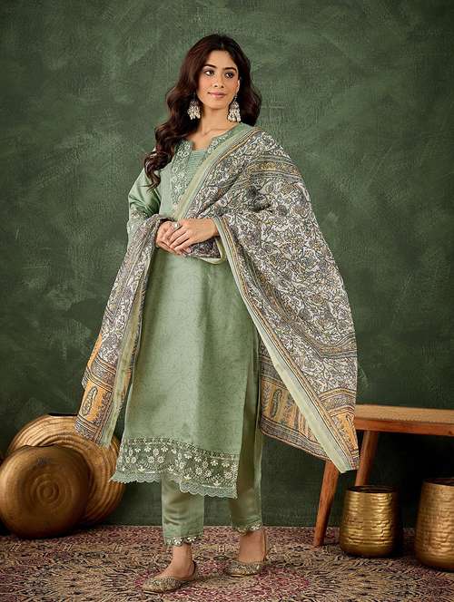 Women Self Design Green Kurta Dupatta Set