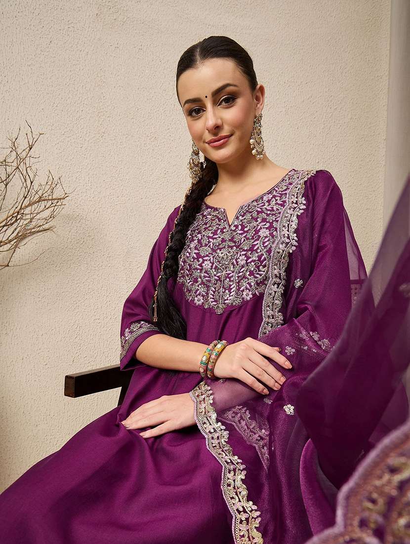 Women Purple Kurta Dupatta Set - 22440174 -  Standard Image - 2