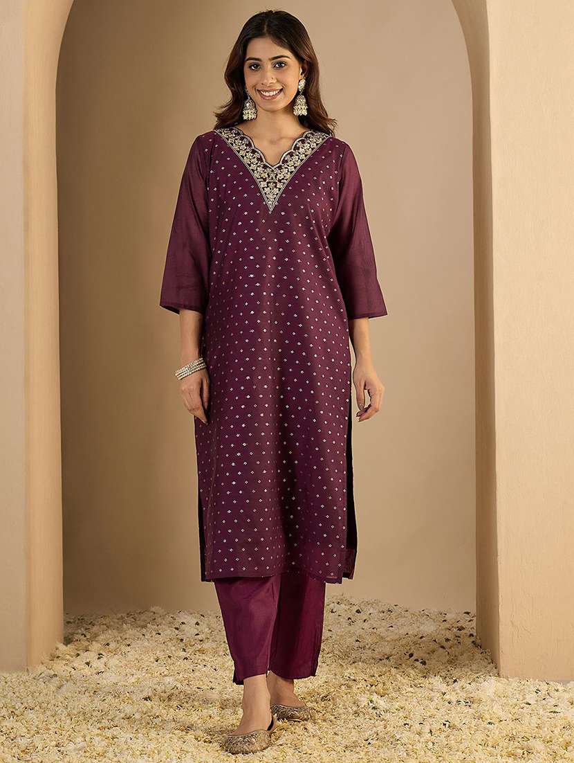 women purple kurta dupatta set