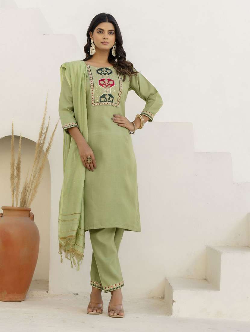 women solid with work three quarter sleeve kurta pant with dupatta set