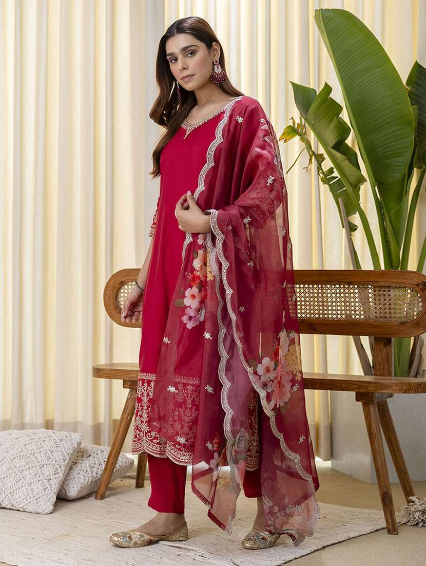 women self design red kurta dupatta set - 22440410 -  Standard Image - 2