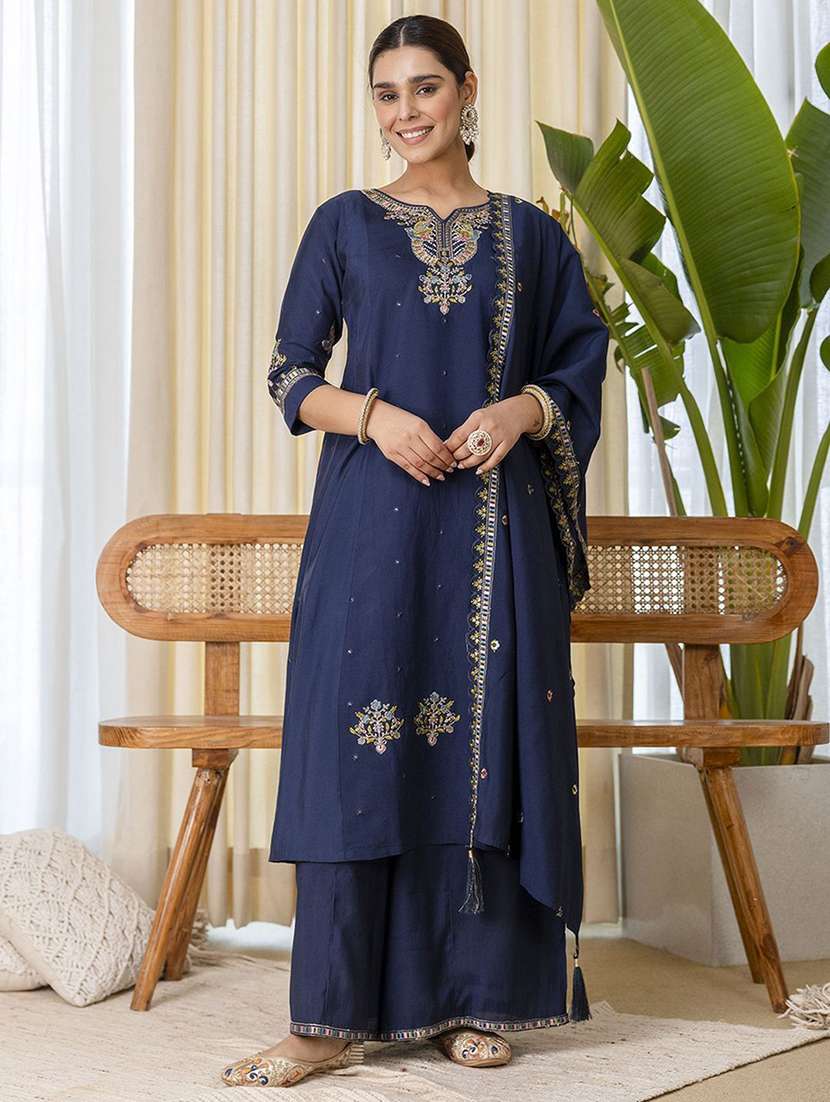 women blue kurta dupatta set