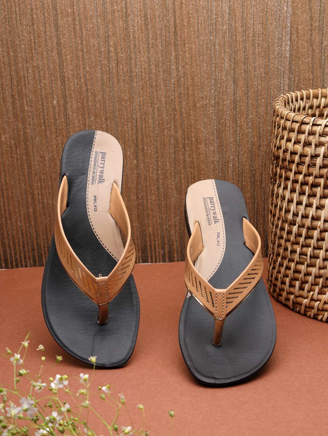 women solid slip on flat sandals