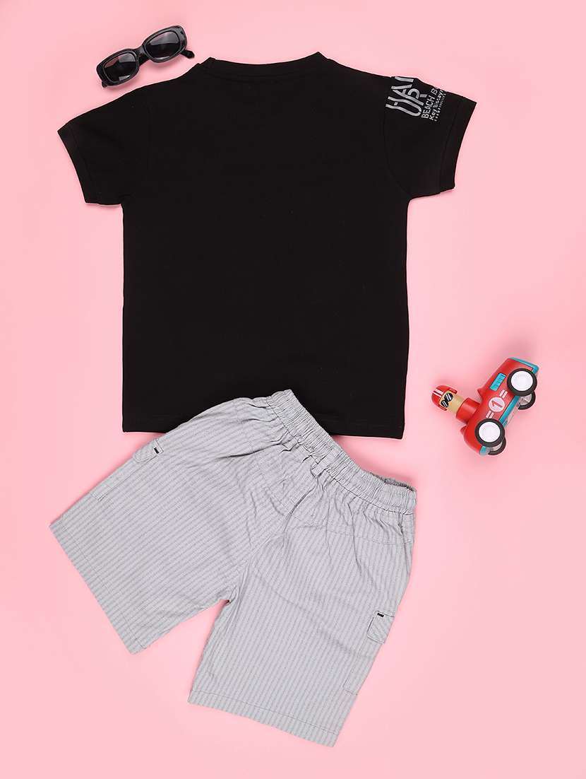boys printed short sleeves t-shirt and shorts set - 22440990 -  Standard Image - 2