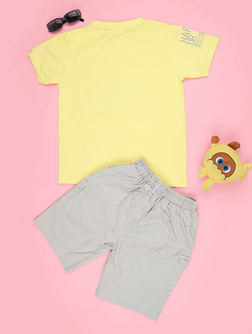 boys printed short sleeves t-shirt and shorts set - 22440991 -  Standard Image - 2