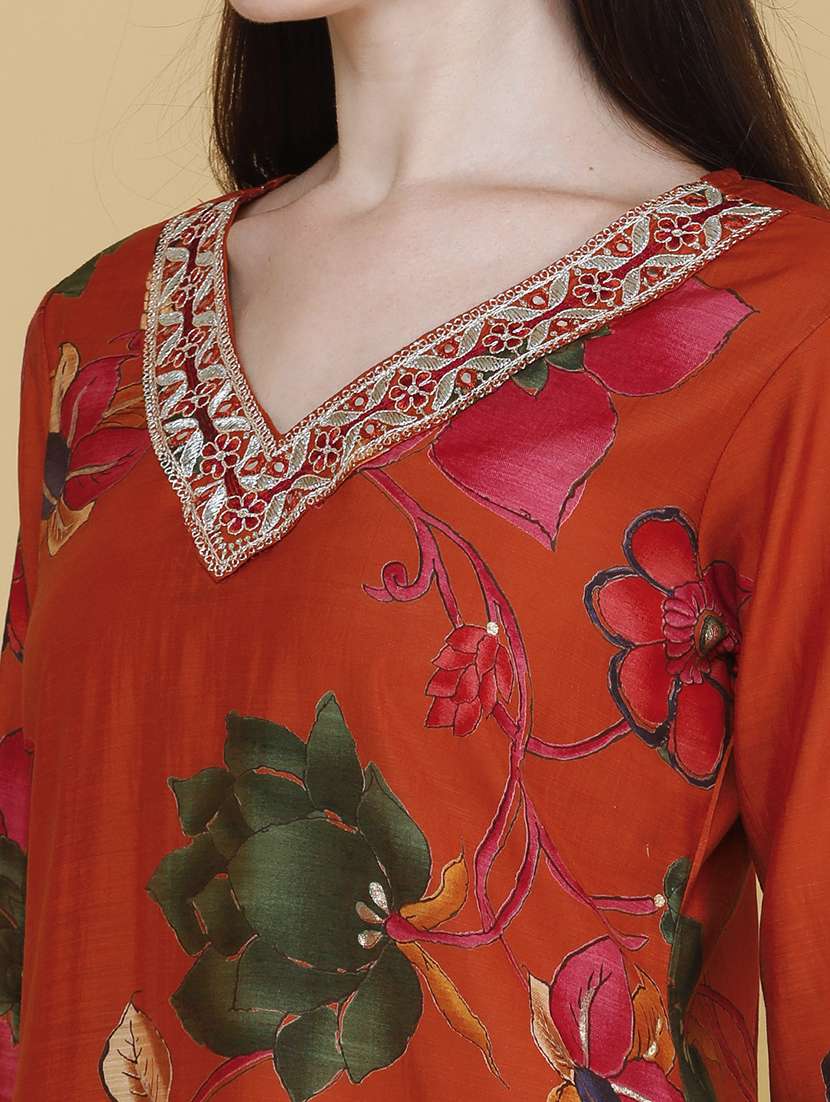 women printed three quarter sleeves kurta and pant set - 22440996 -  Standard Image - 2