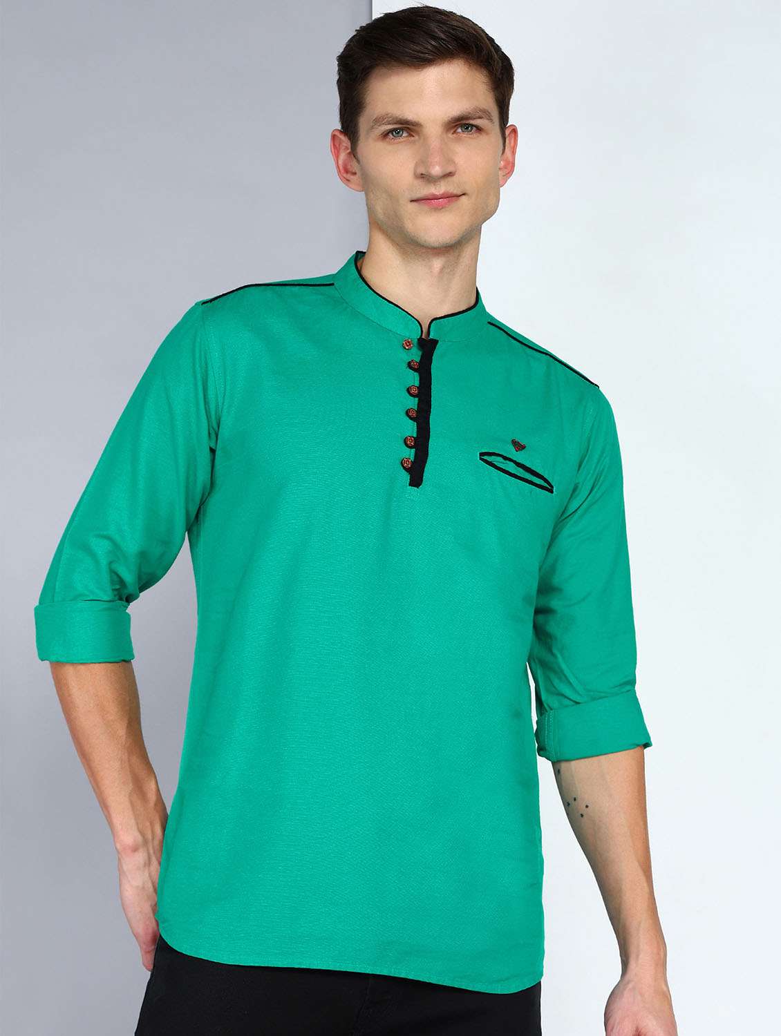 men solid mandarin neck short kurta