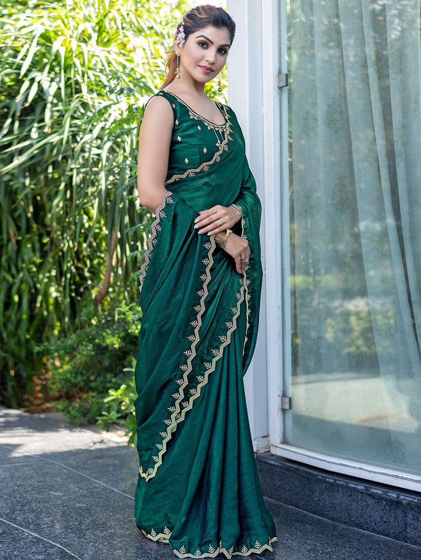 women solid with embellished bordered saree - 22442425 -  Standard Image - 2