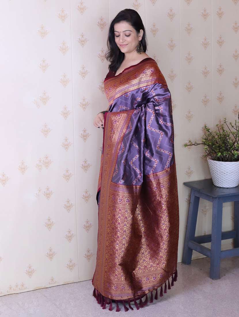 women self design banarasi saree with blouse - 22442967 -  Standard Image - 2