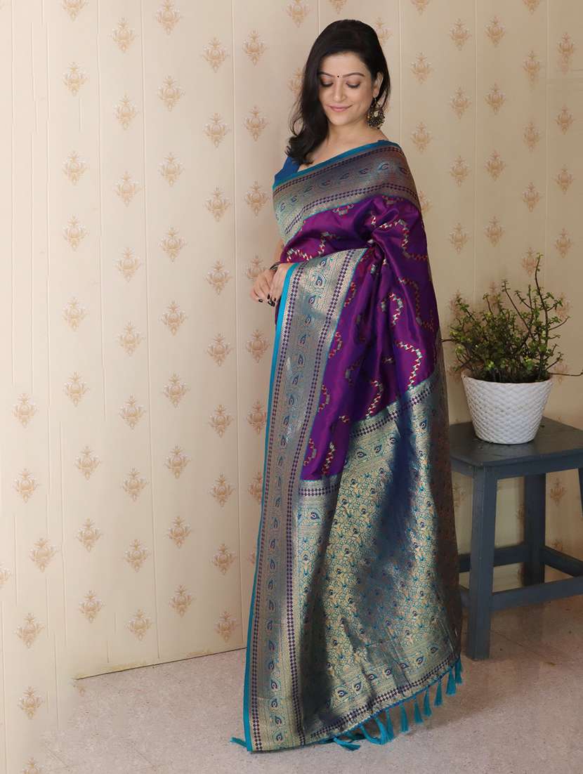 women self design banarasi saree with blouse - 22442971 -  Standard Image - 2