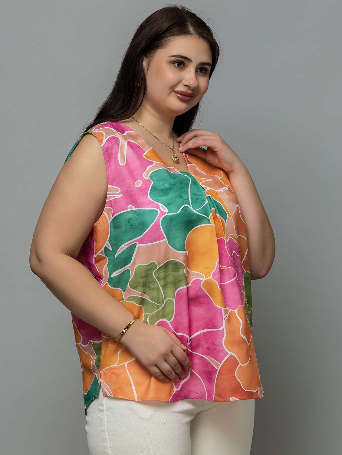women plus size pinted sleeveless top - 22443577 -  Standard Image - 2