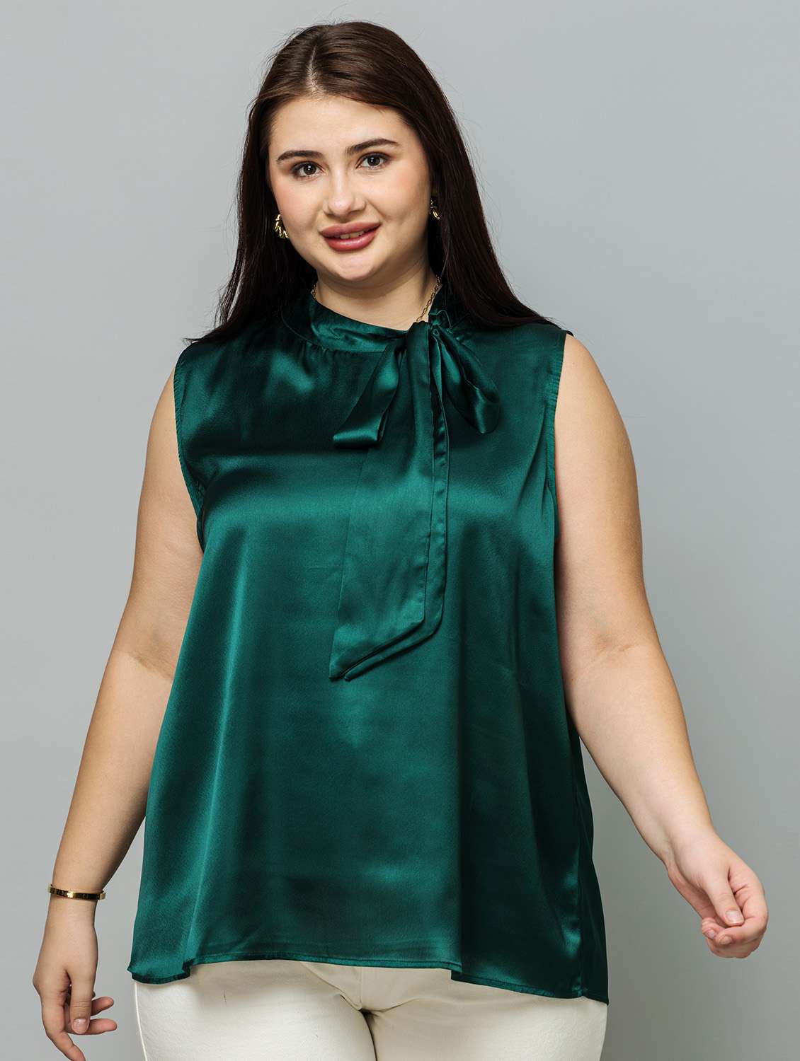 women solid green satin regular top