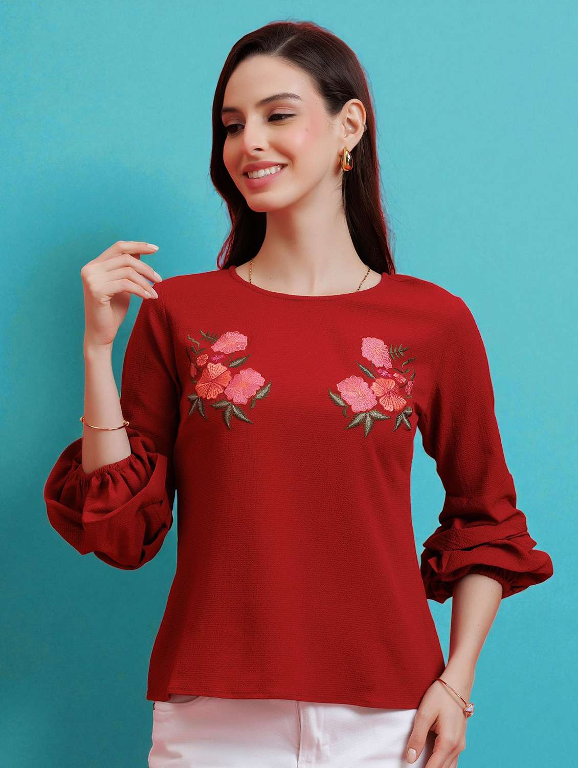 women floral maroon crepe regular top