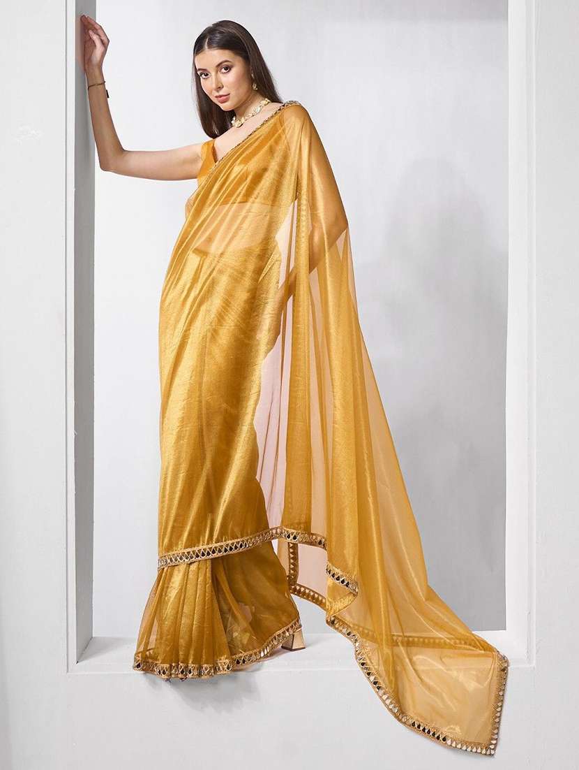 women solid with bordered saree - 22444521 -  Standard Image - 2