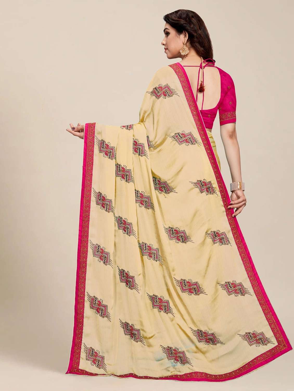 women solid with work embroidered saree - 22444785 -  Standard Image - 2