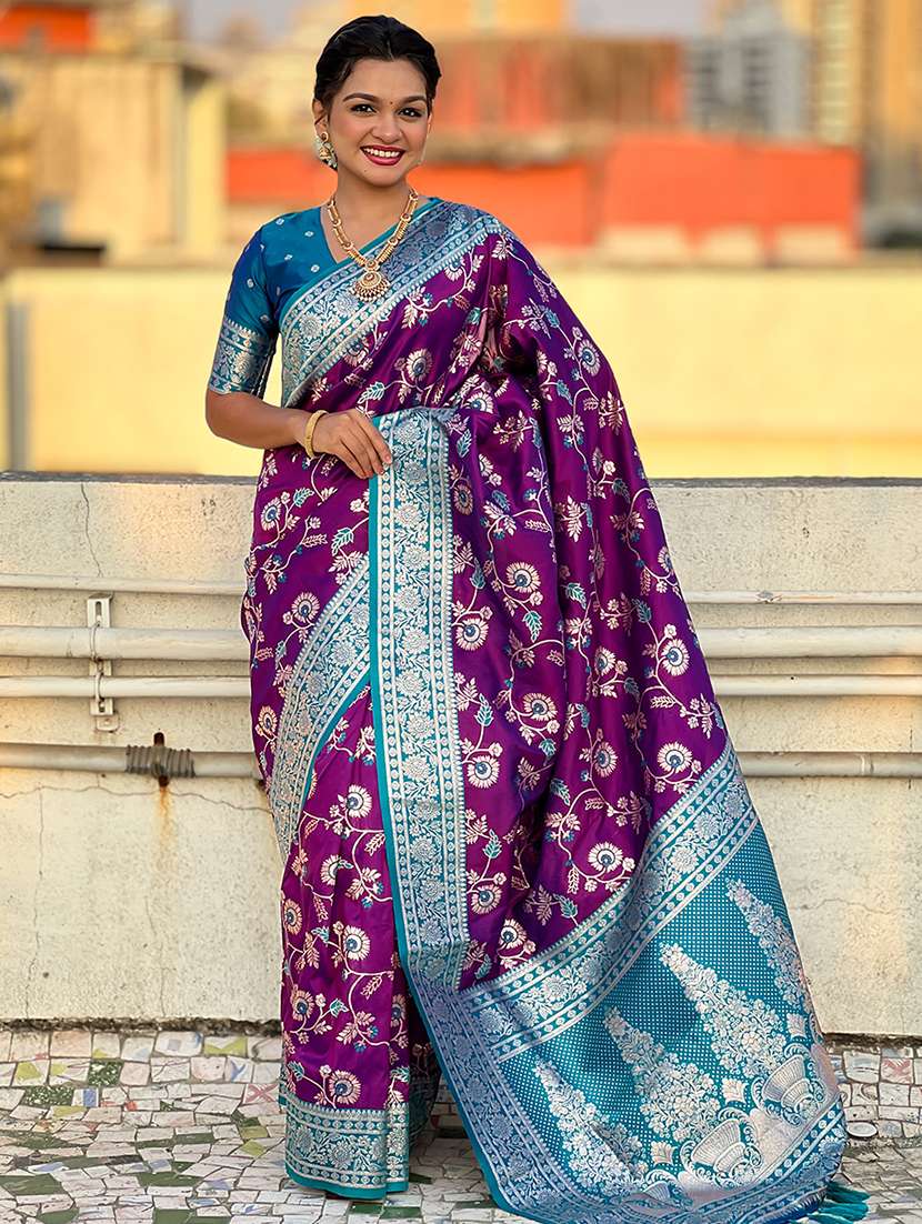 women self design banarasi saree with blouse