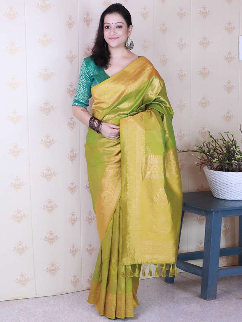 women self design banarasi saree with blouse - 22447559 -  Standard Image - 2