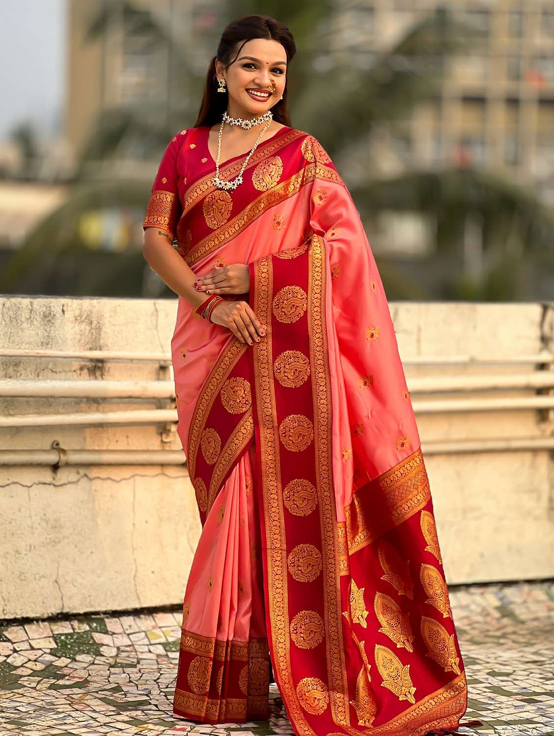 women self design banarasi saree with blouse - 22447767 -  Standard Image - 2