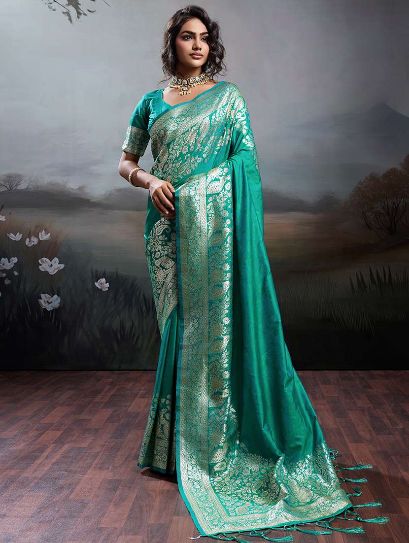 women self design banarasi saree with blouse
