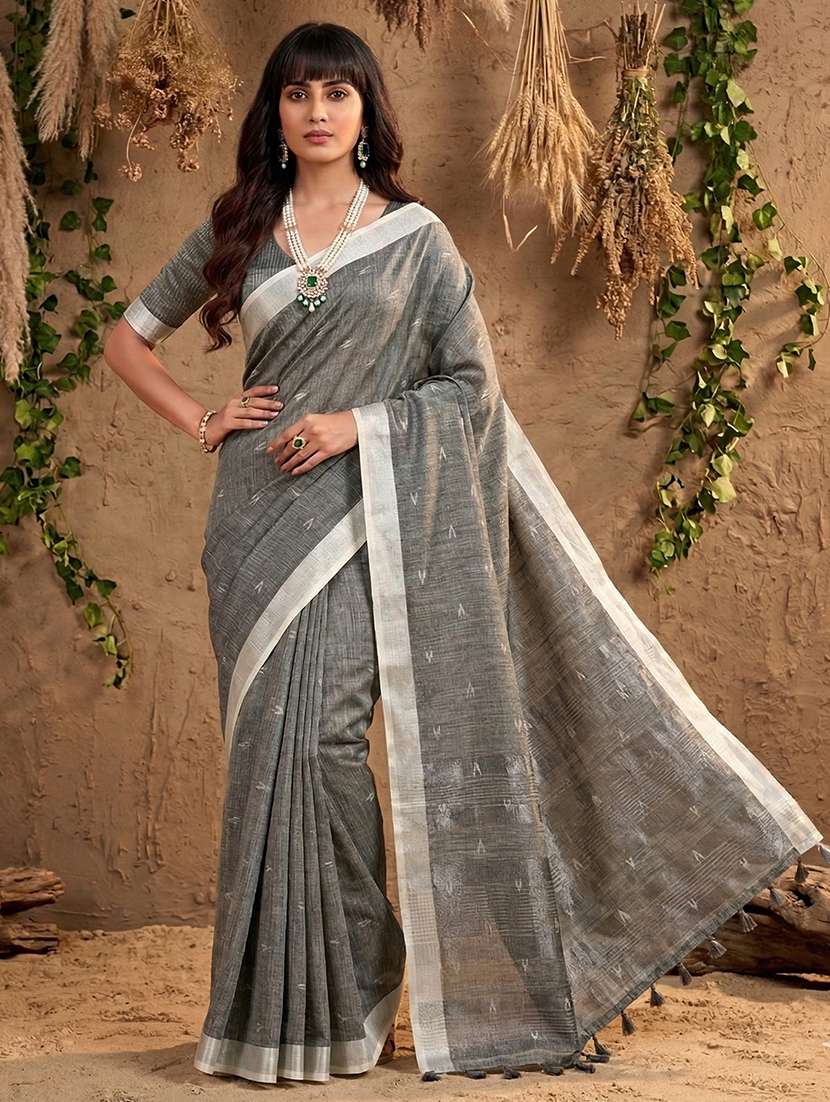 women self design handloom saree with blouse - 22447910 -  Standard Image - 2