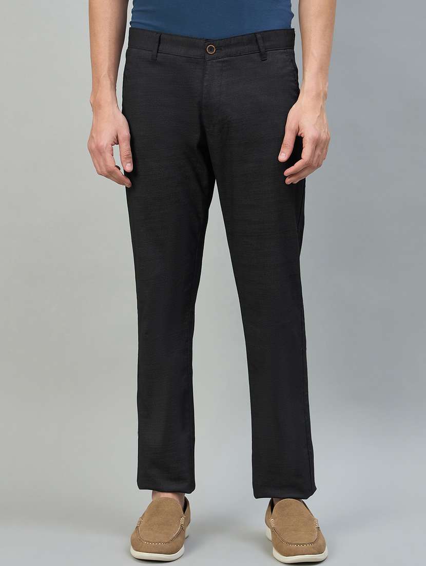men solid mid rise chinos casual trouser