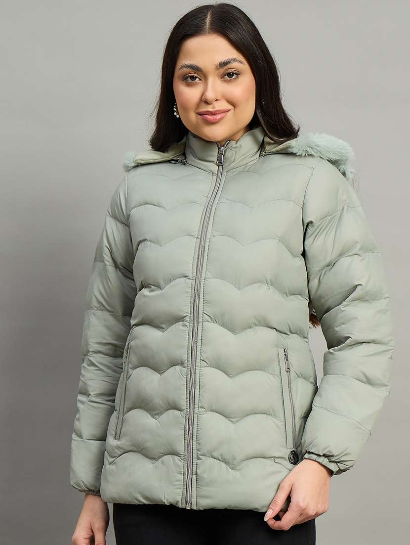 women solid long sleeve quilted jacket