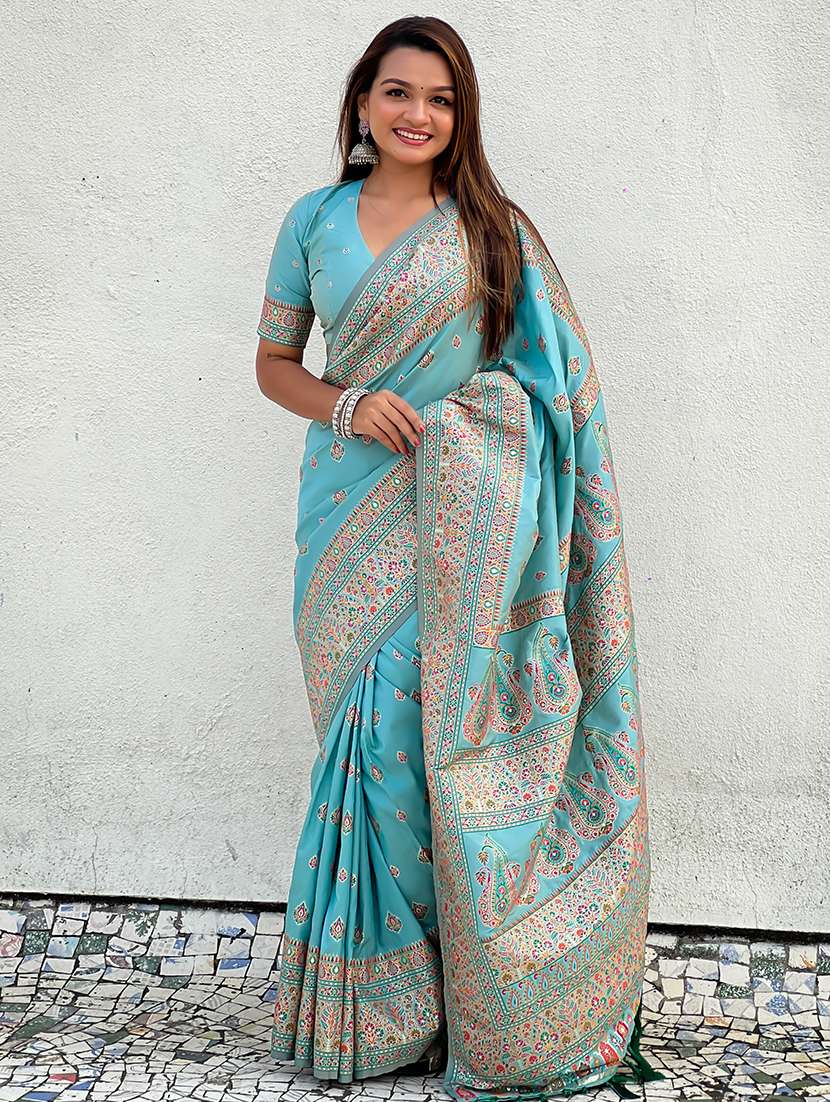 women self design banarasi saree with blouse