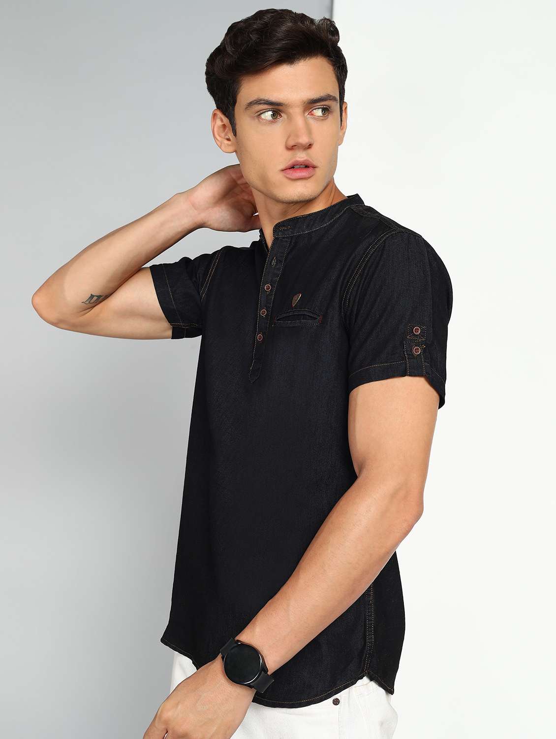 Men Solid Mandarin Neck Short Kurta - 22448808 -  Standard Image - 2