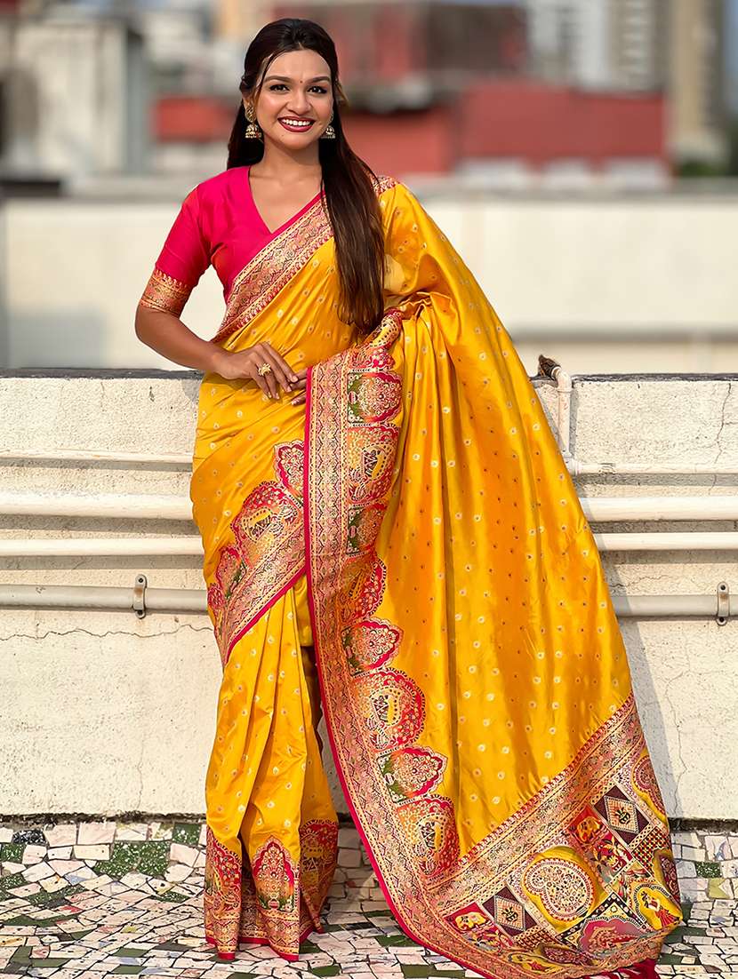women self design bordered saree with blouse - 22448894 -  Standard Image - 2