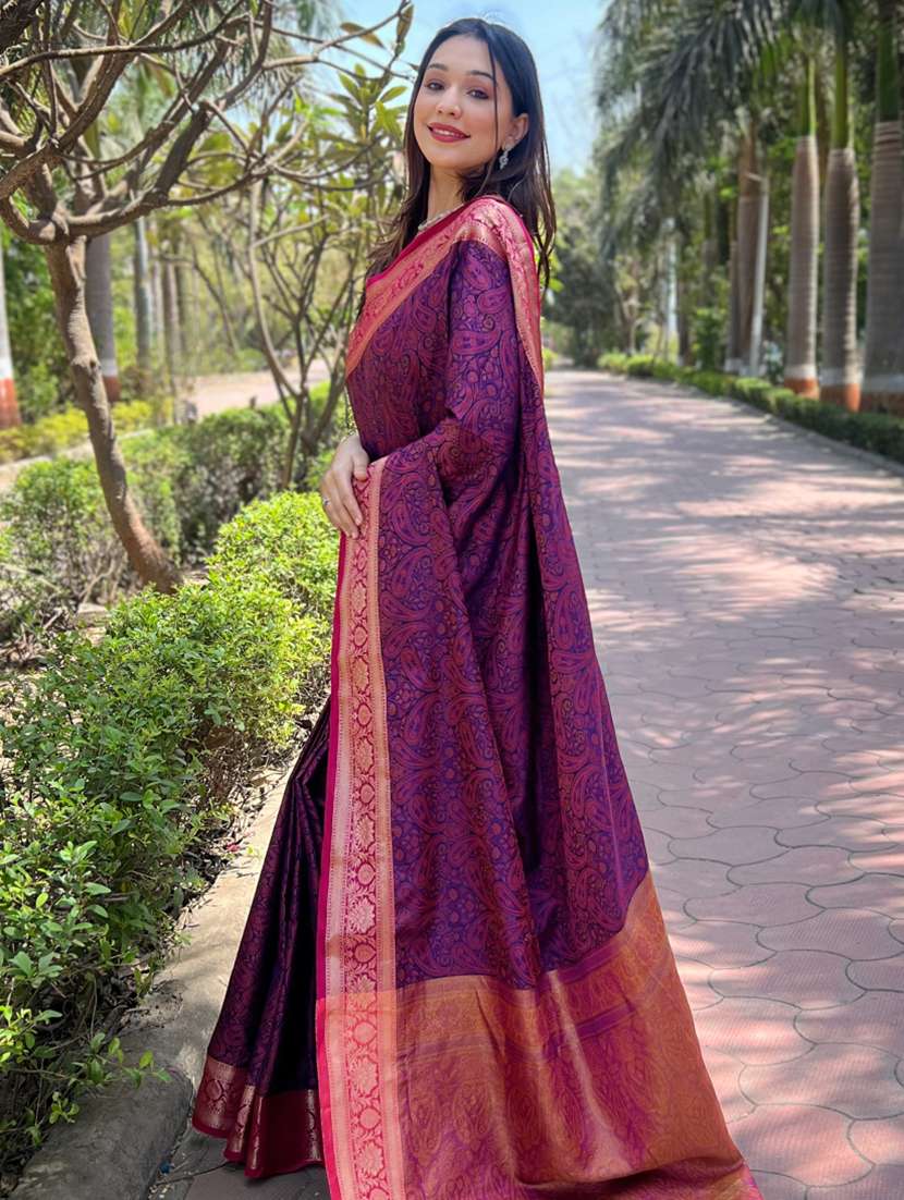 women self design bordered saree with blouse - 22448899 -  Standard Image - 2