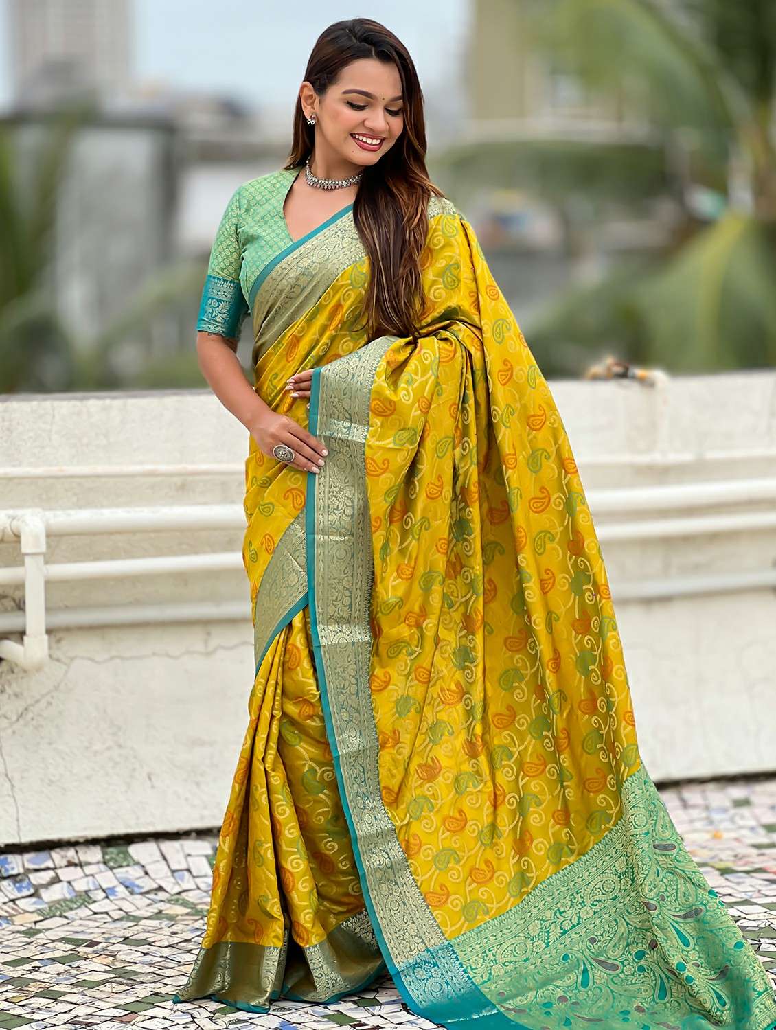 women bandhani patola saree with blouse - 22448912 -  Standard Image - 2