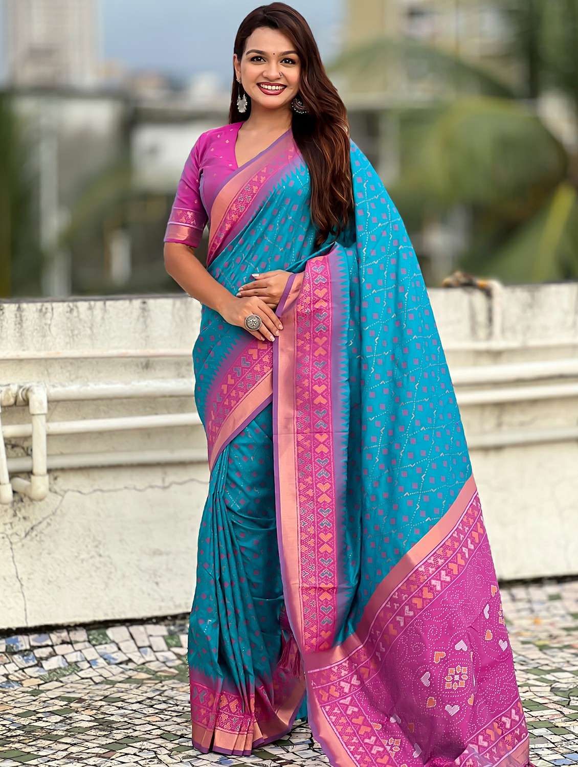 women ikat patola saree with blouse - 22448927 -  Standard Image - 2