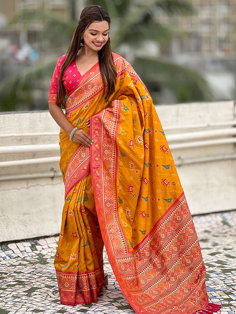 women self design patola saree with blouse - 22448933 -  Standard Image - 2