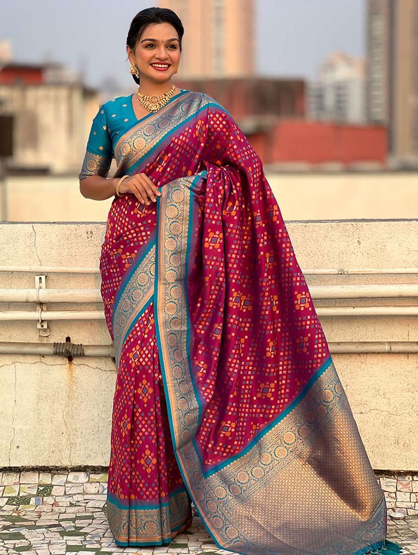 women self design bordered saree with blouse - 22448950 -  Standard Image - 2