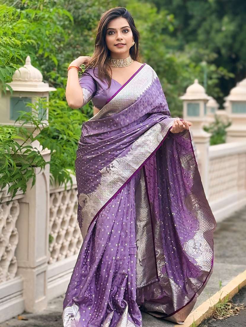 women self design banarasi saree with blouse - 22449821 -  Standard Image - 2