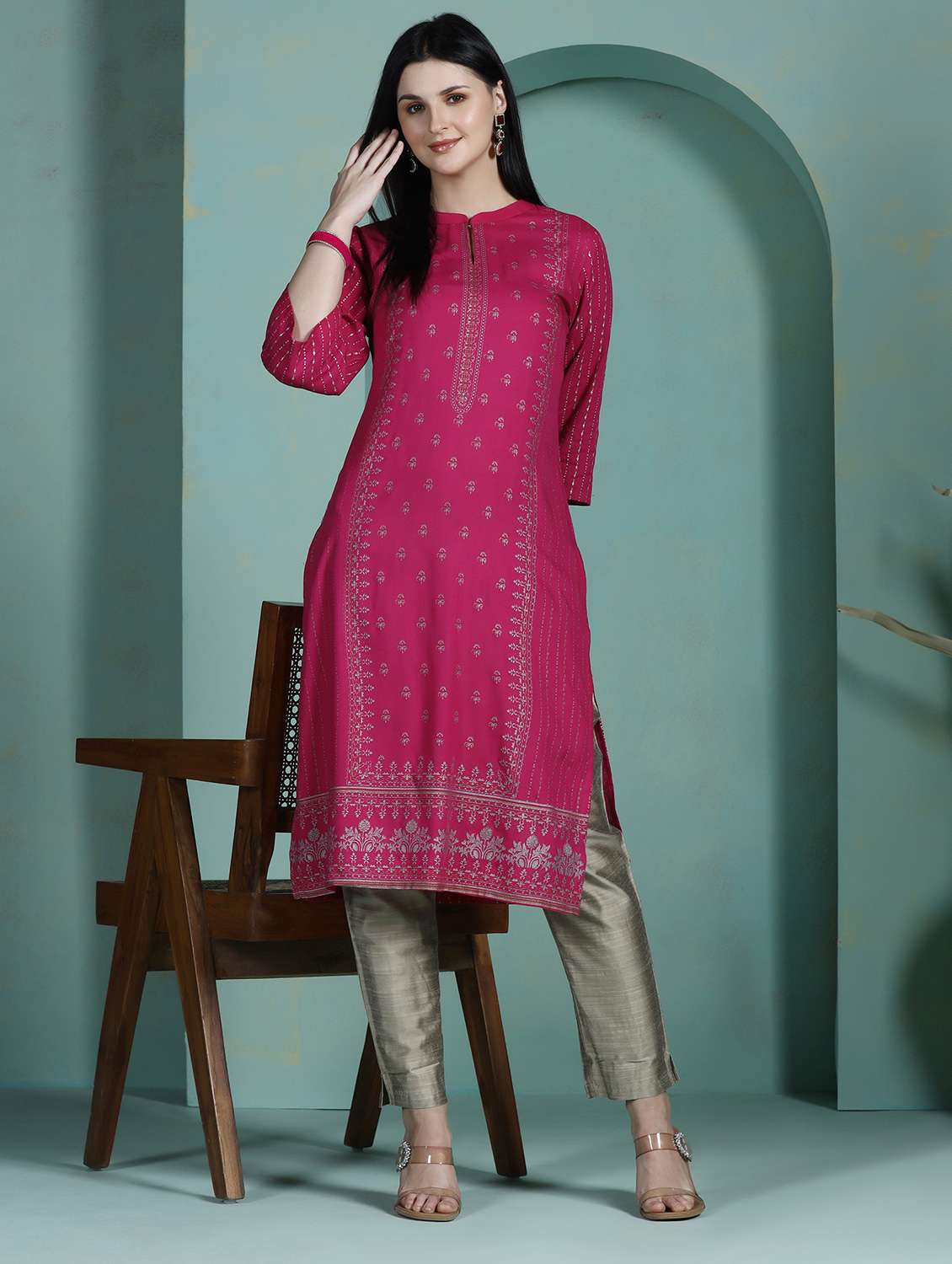  women fuchsia rayon straight kurta