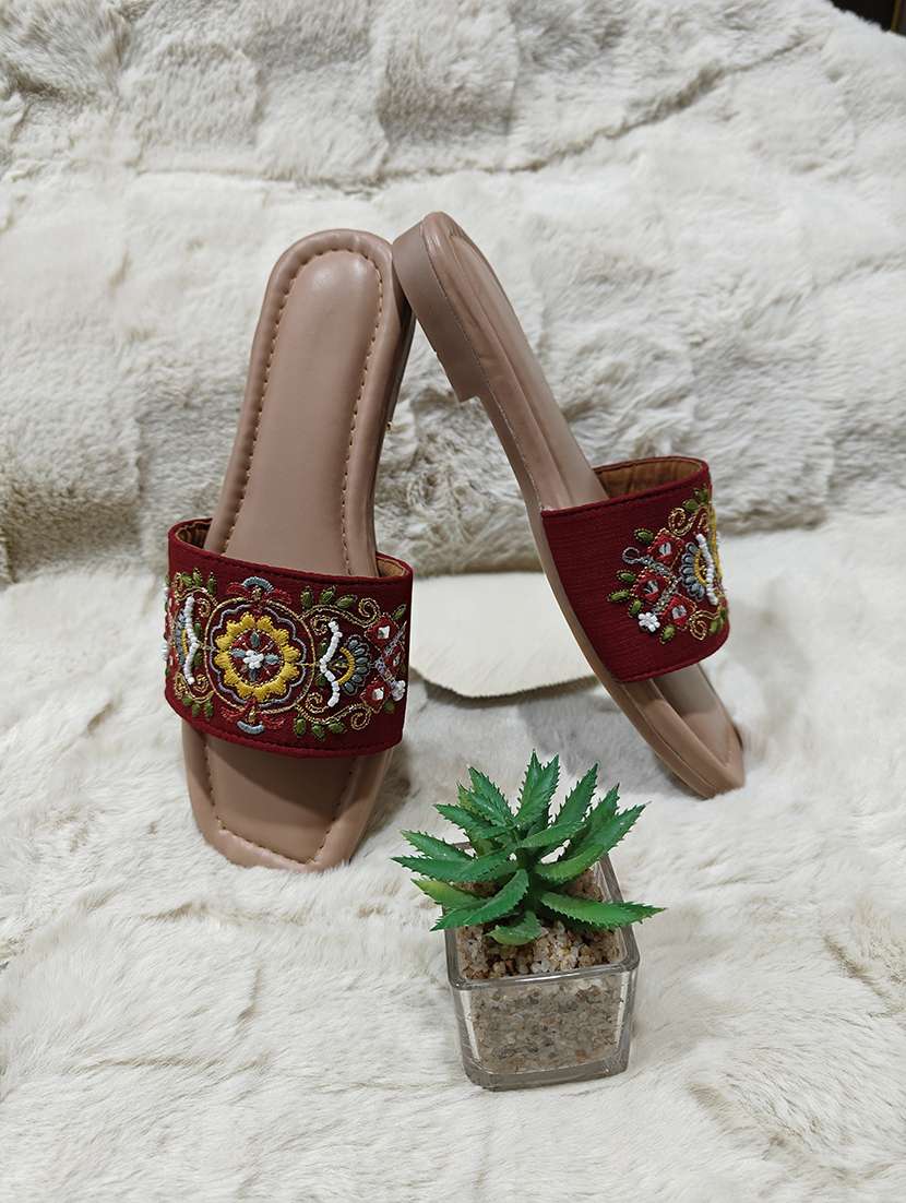 women solid with work slip on flat sandal